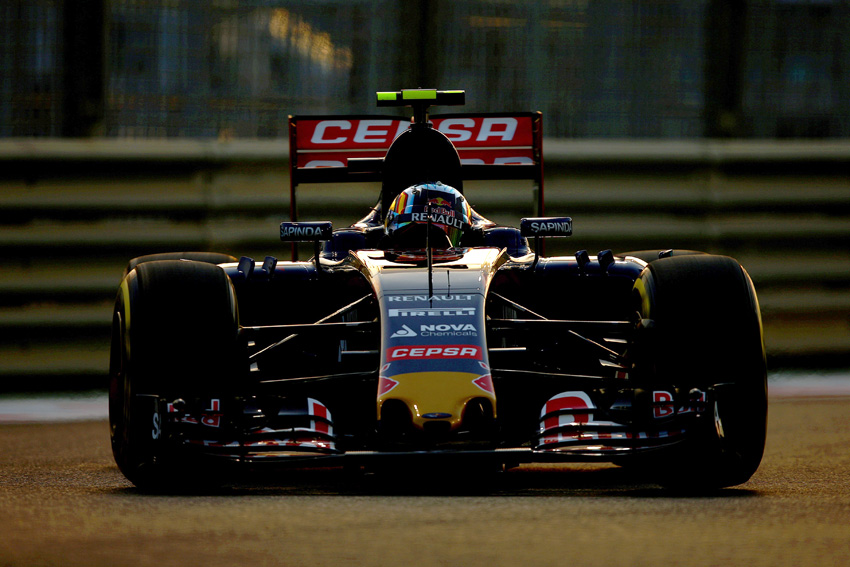Foto Carlos Sainz en el Gran Premio de Abu Dhabi