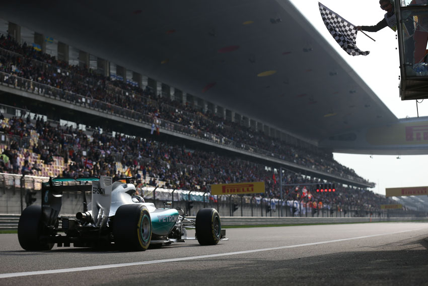 Foto El Mercedes AMG Petronas Formula One Team, Campeón del Mundo de Constructores de F1 2015